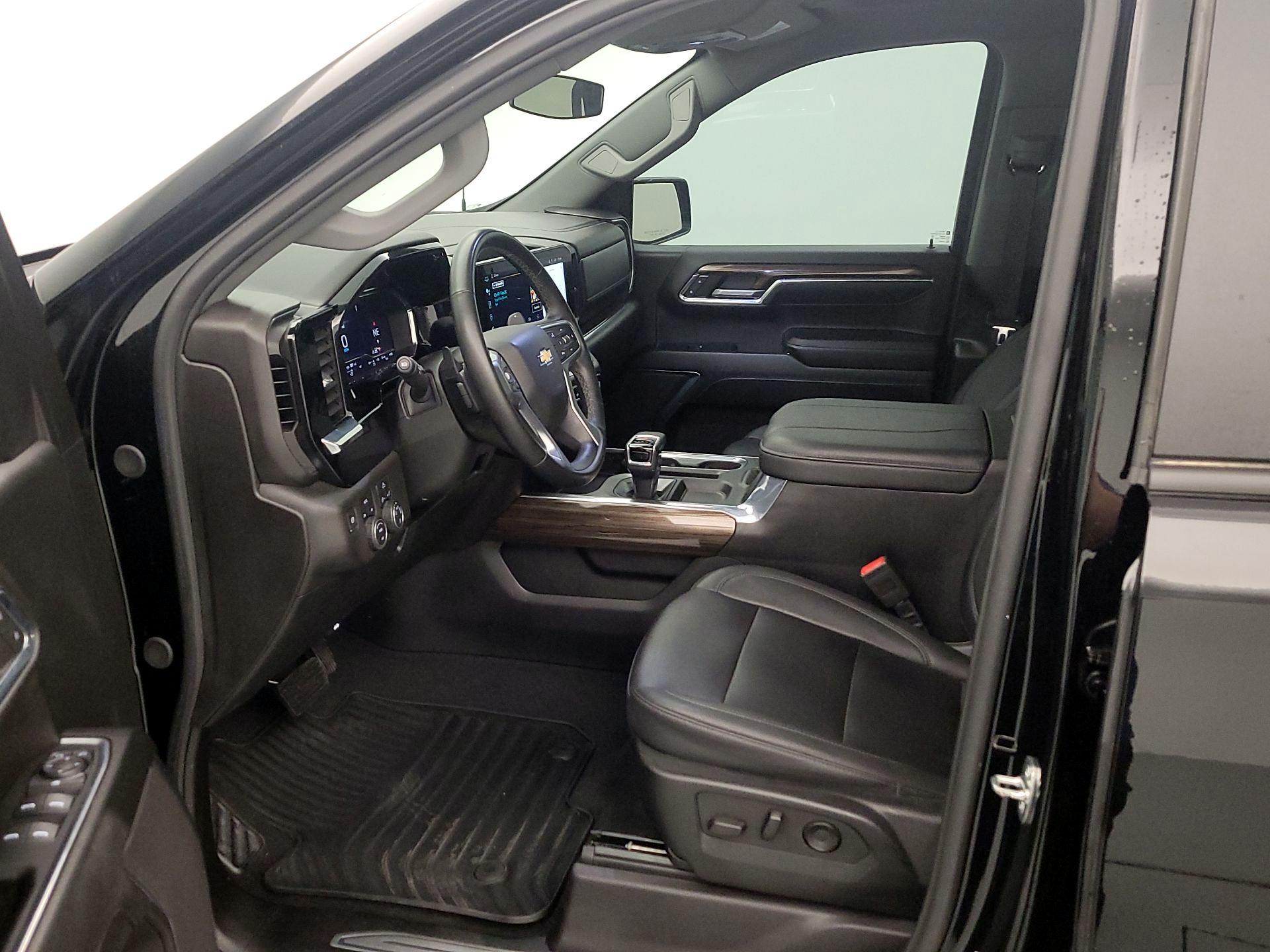 Thumbnail: 2024 Chevrolet Silverado 1500 - 11