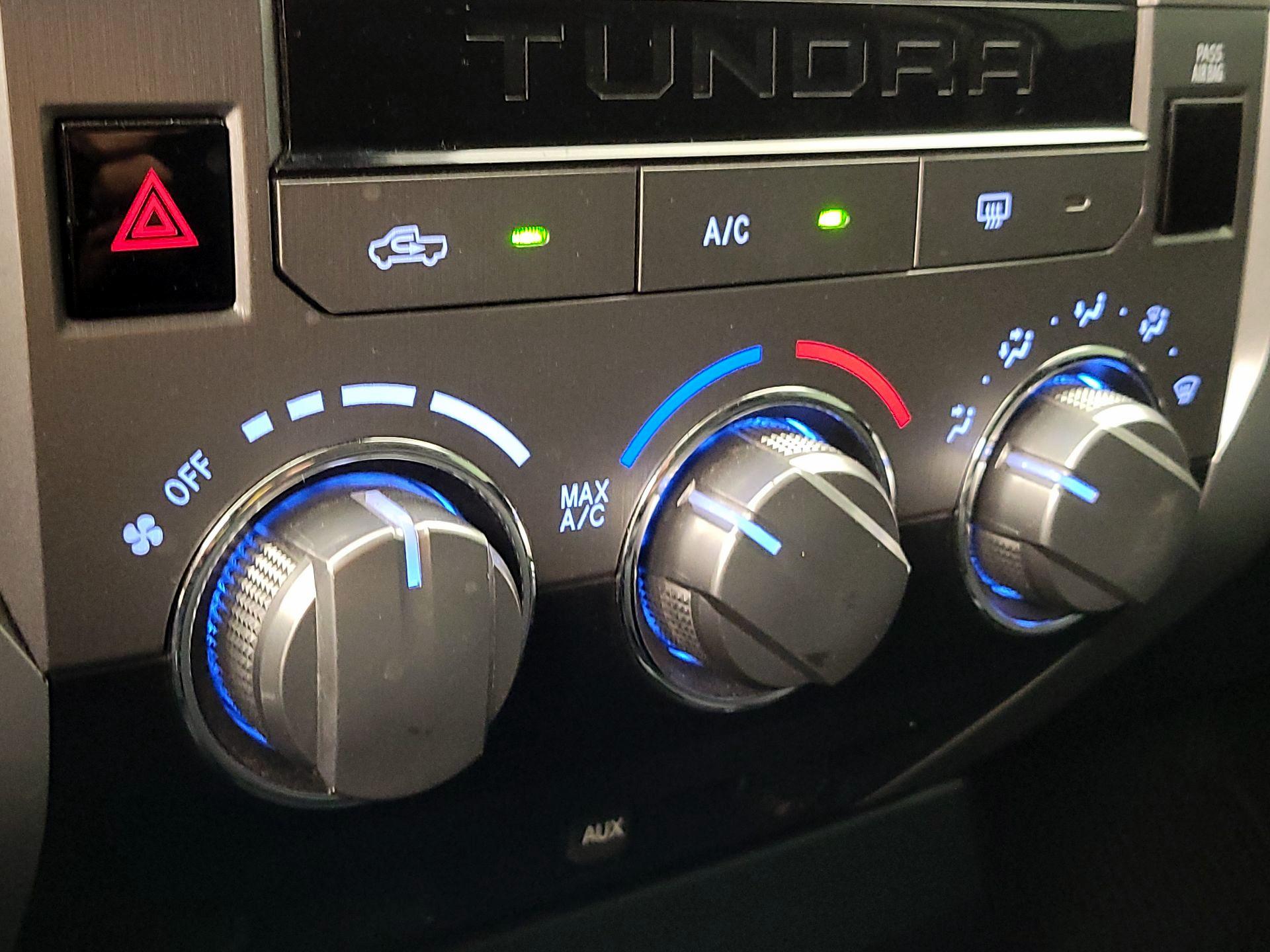 Thumbnail: 2018 Toyota Tundra - 16