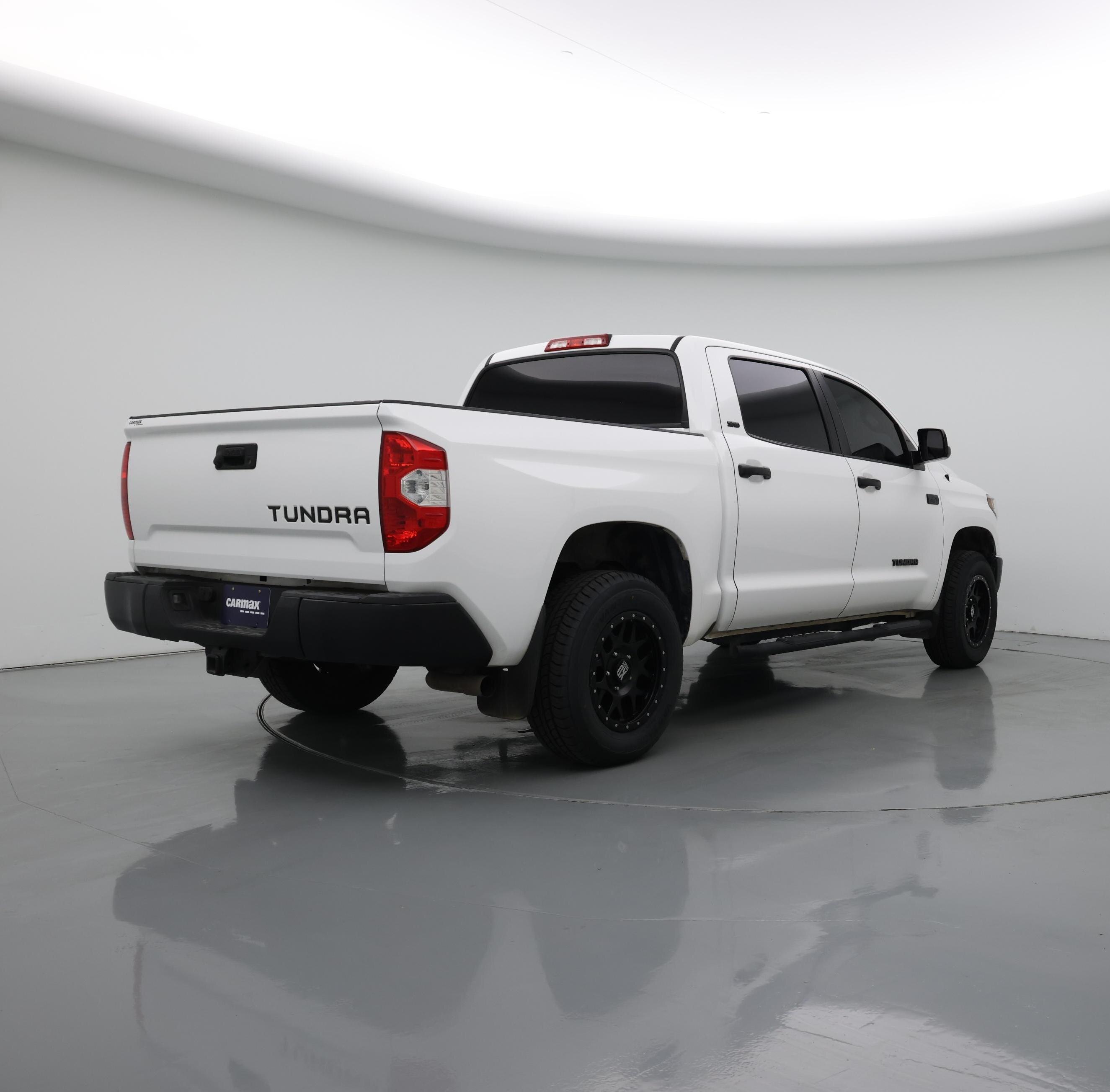 Thumbnail: 2018 Toyota Tundra - 8
