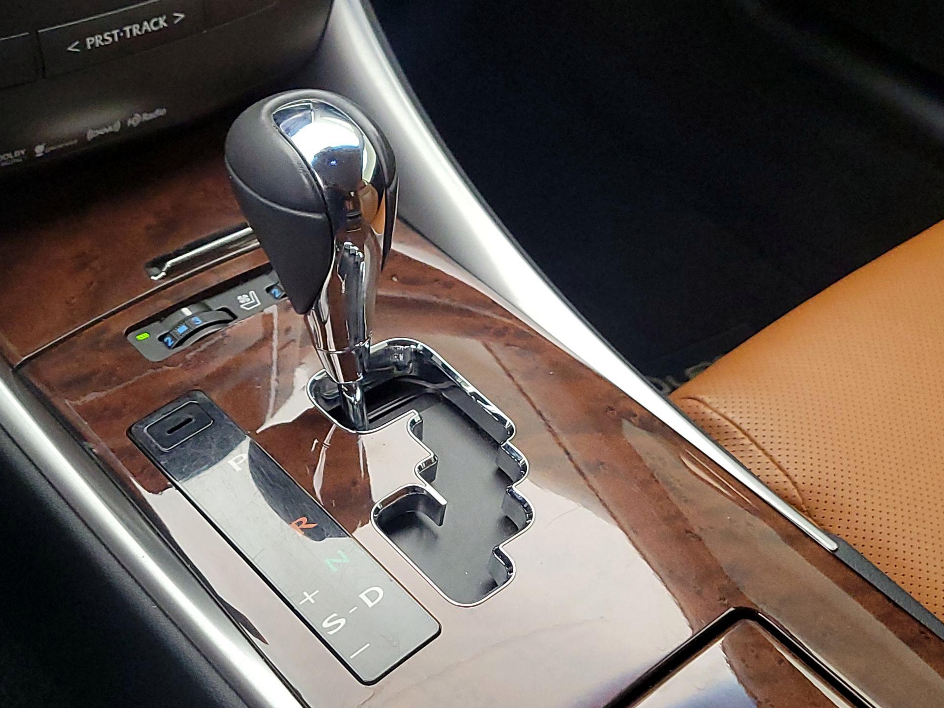 Thumbnail: 2014 Lexus IS - 17