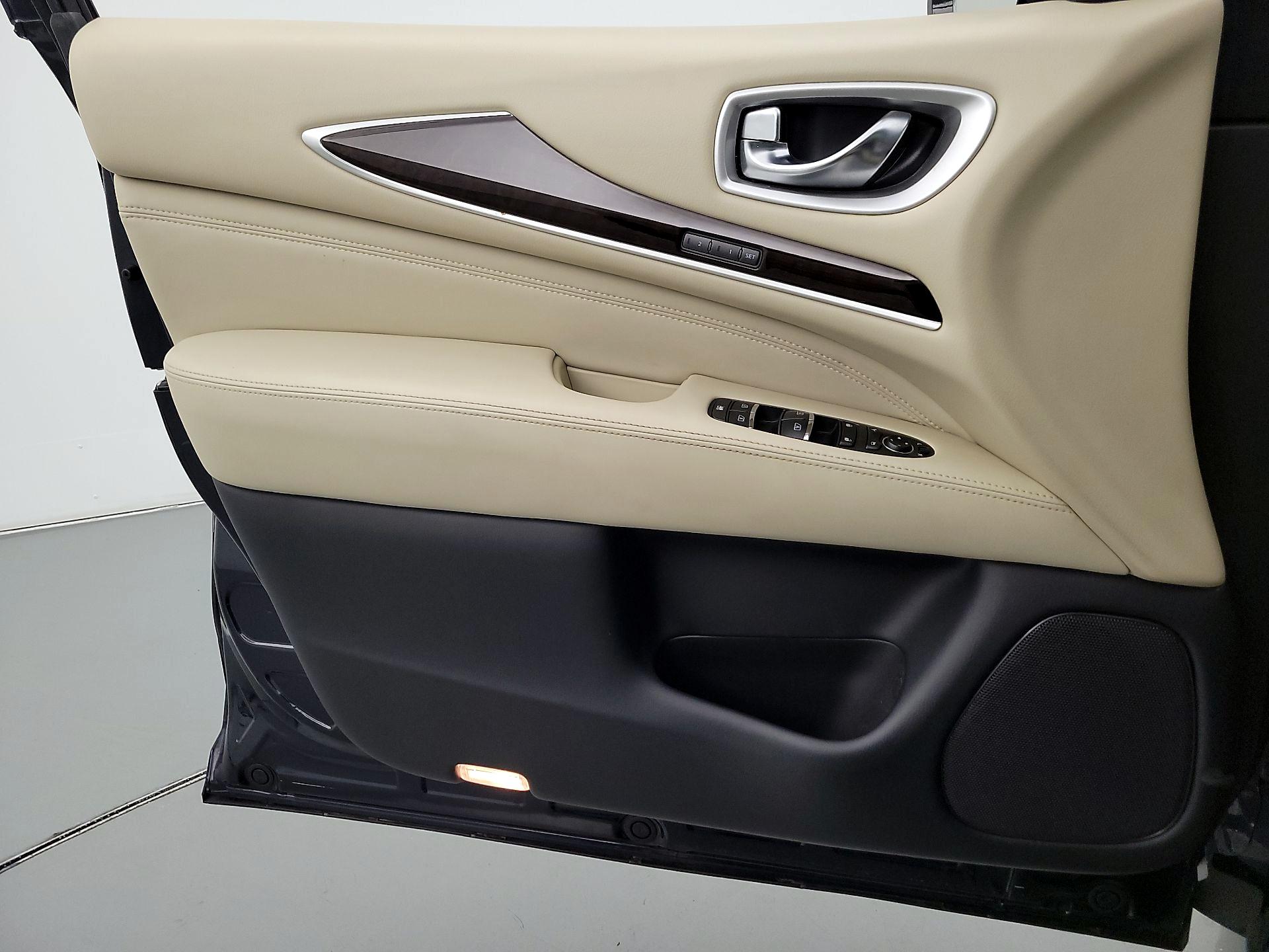 Thumbnail: 2020 INFINITI QX60 - 12