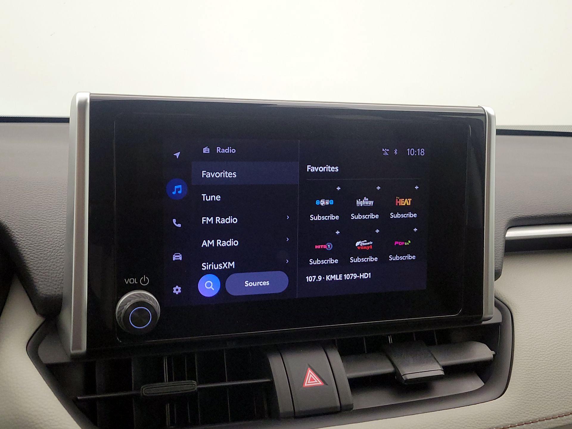 Thumbnail: 2023 Toyota RAV4 - 15