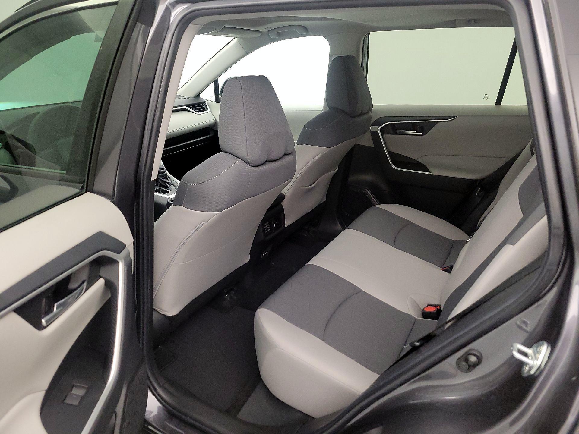 Thumbnail: 2023 Toyota RAV4 - 20