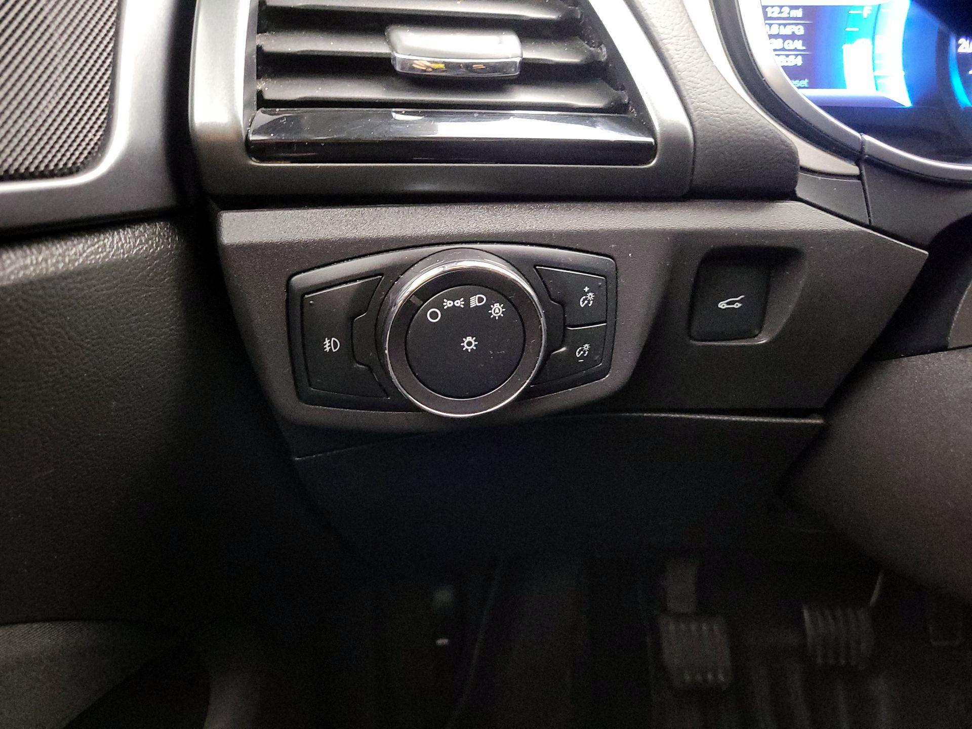 Thumbnail: 2014 Ford Fusion - 13