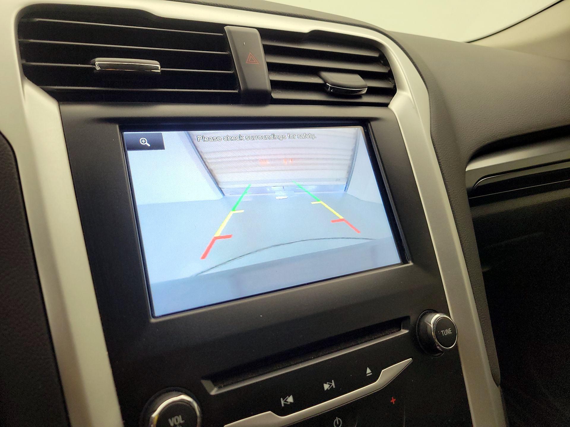 Thumbnail: 2014 Ford Fusion - 14