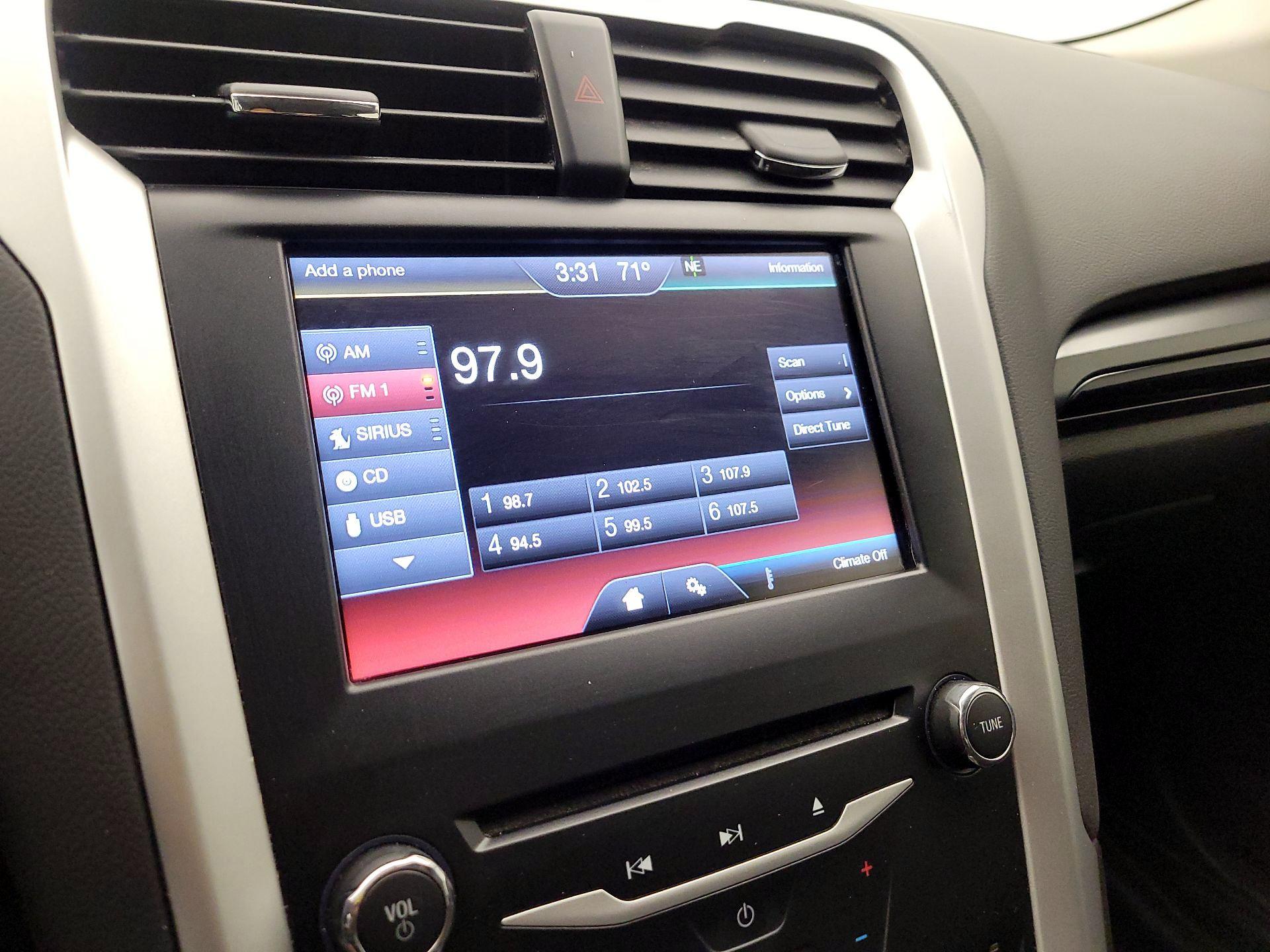 Thumbnail: 2014 Ford Fusion - 15