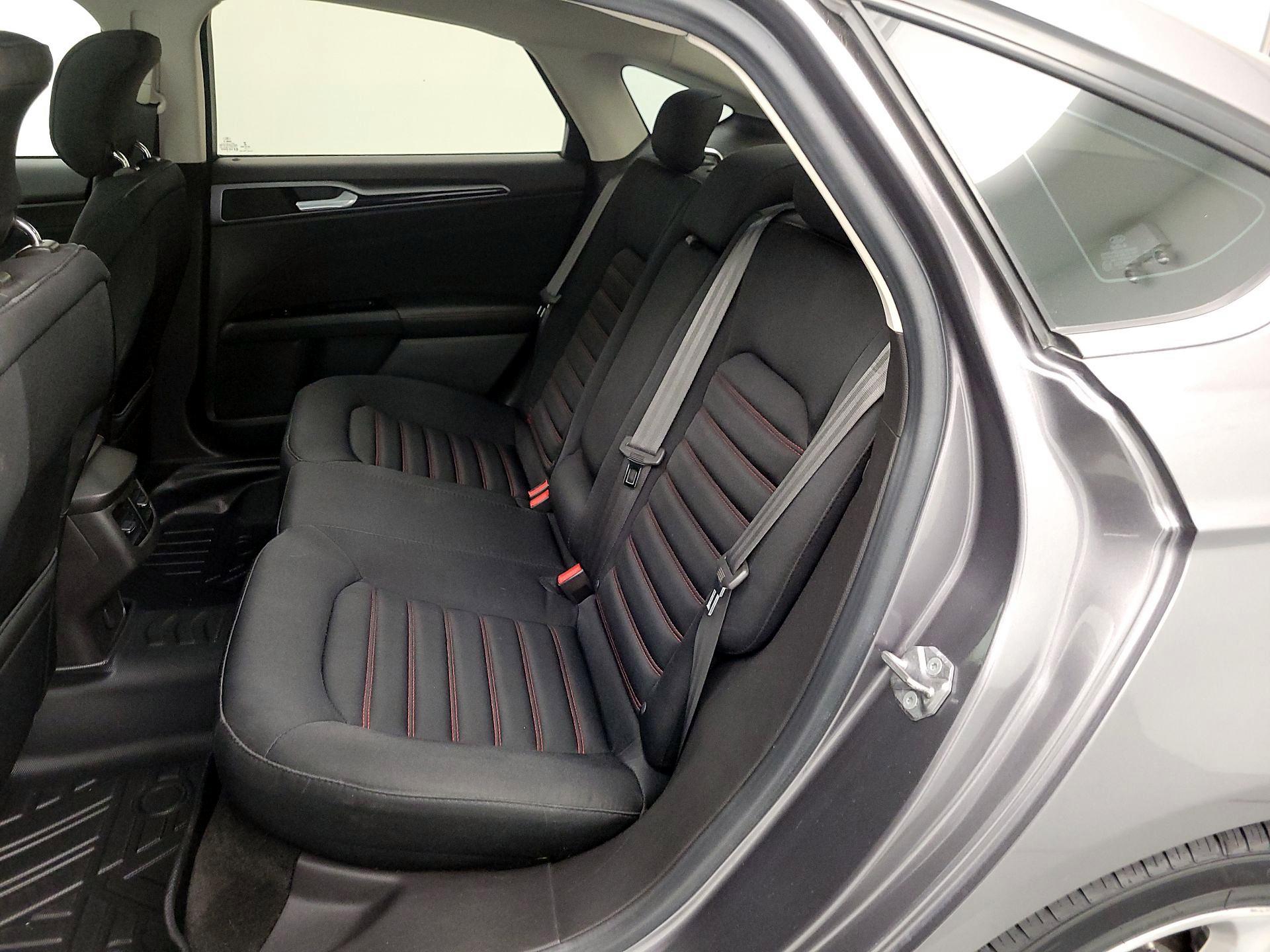 Thumbnail: 2014 Ford Fusion - 20