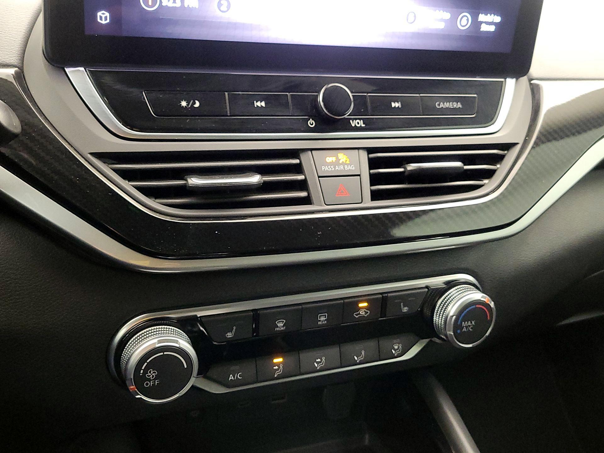 Thumbnail: 2023 Nissan Altima - 17