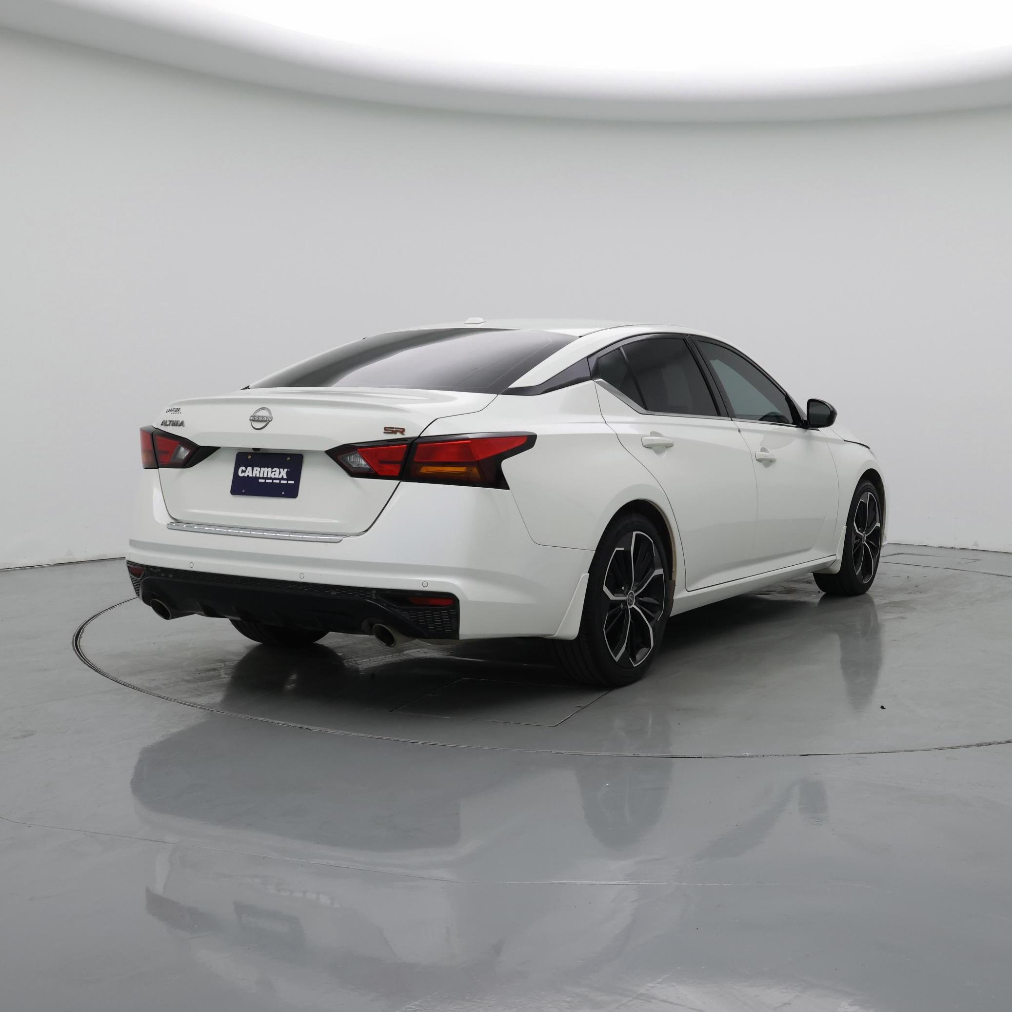 Thumbnail: 2023 Nissan Altima - 8