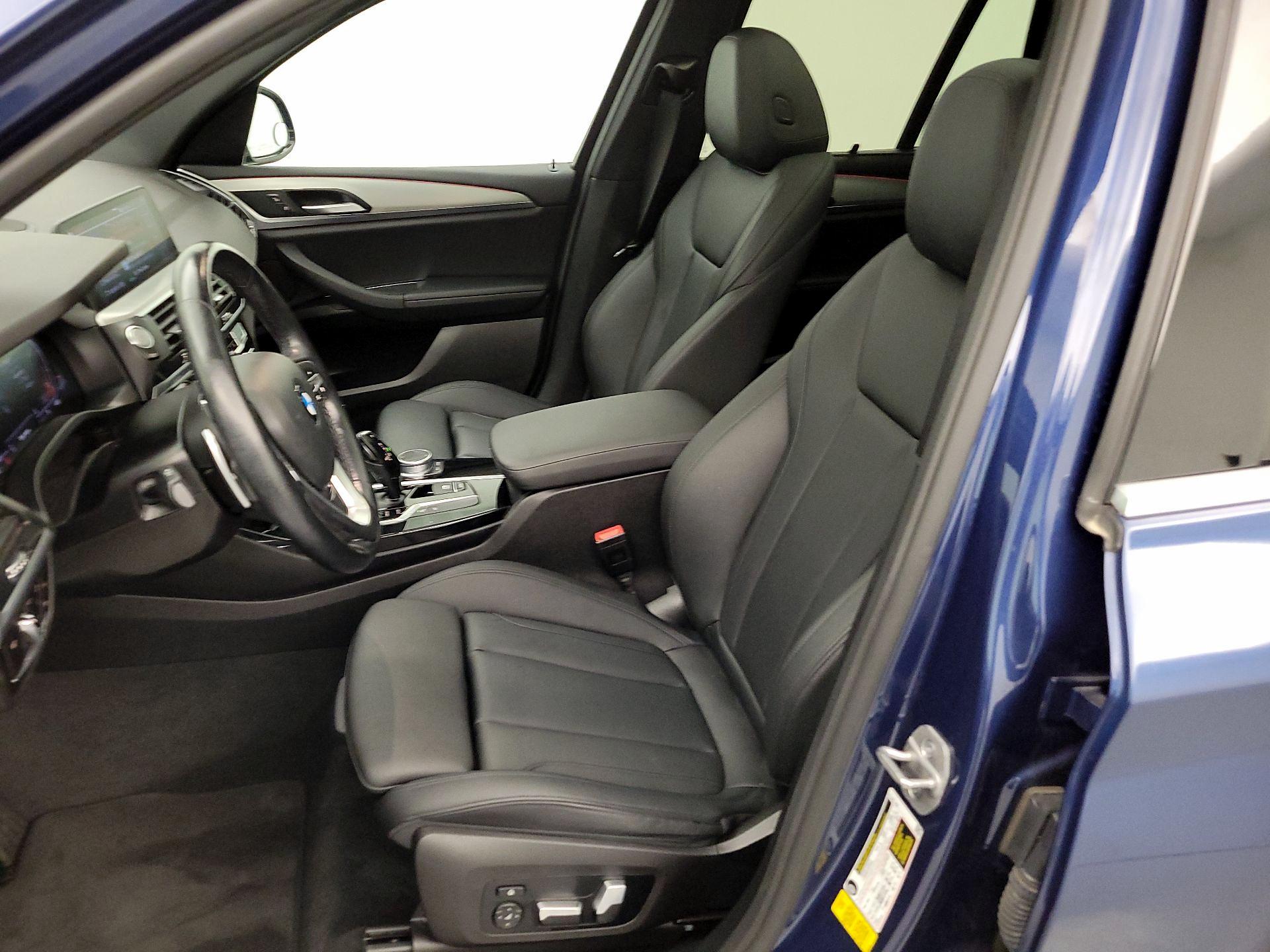 Thumbnail: 2021 BMW X3 - 11