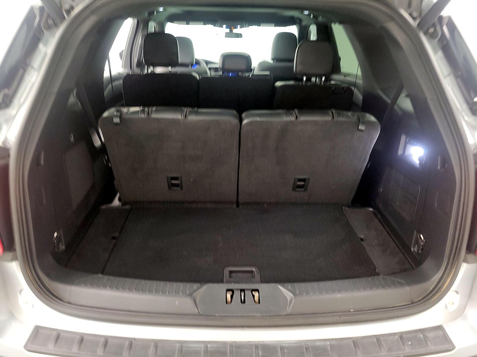 2022 Ford Explorer ST - Photo 24