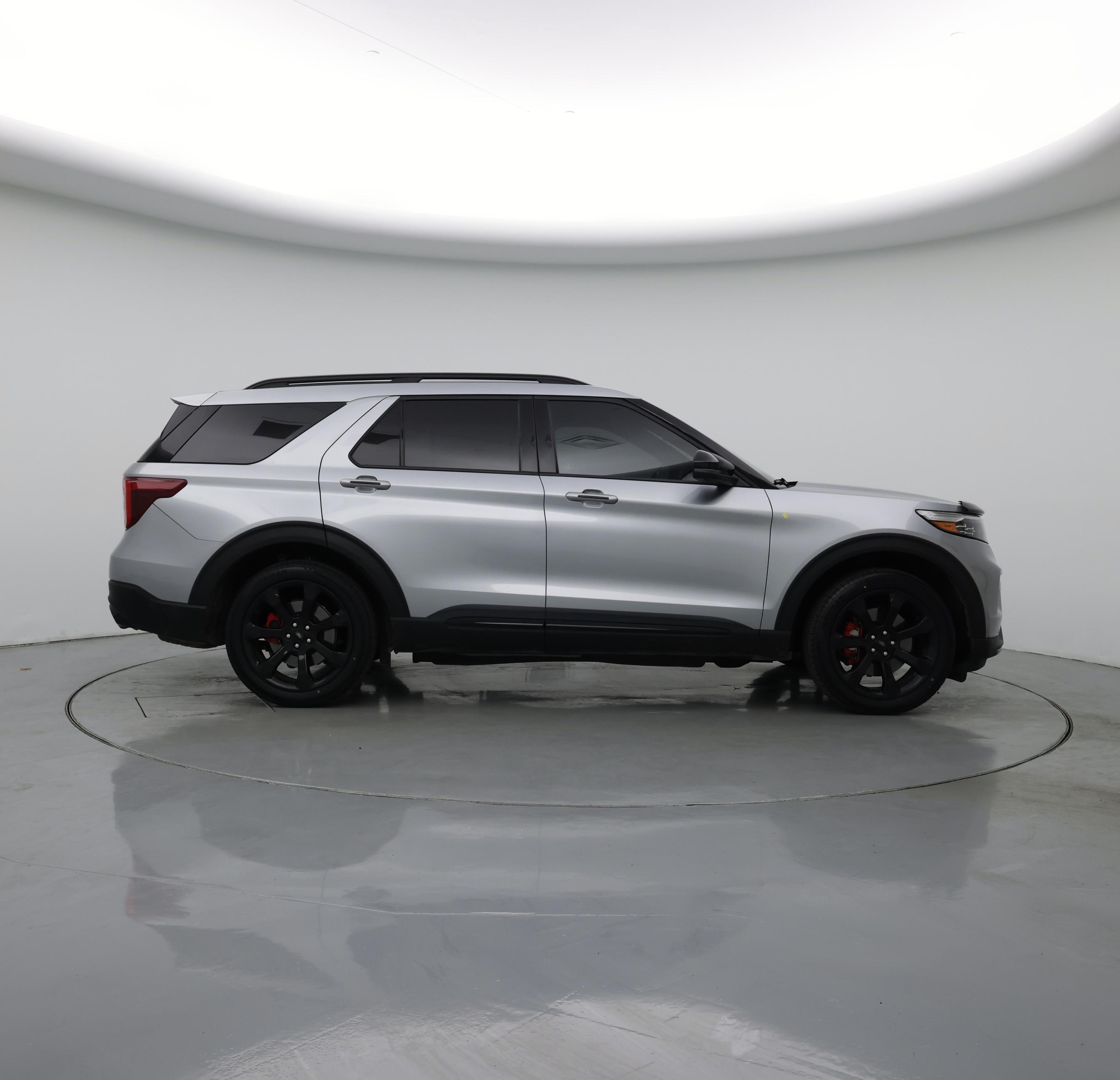 Thumbnail: 2022 Ford Explorer - 7