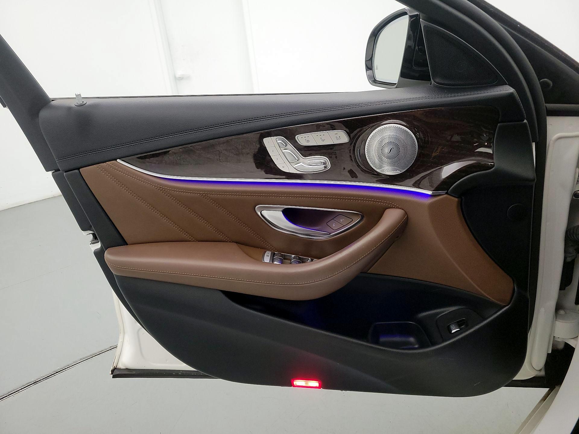 Thumbnail: 2018 Mercedes-Benz E-Class - 12