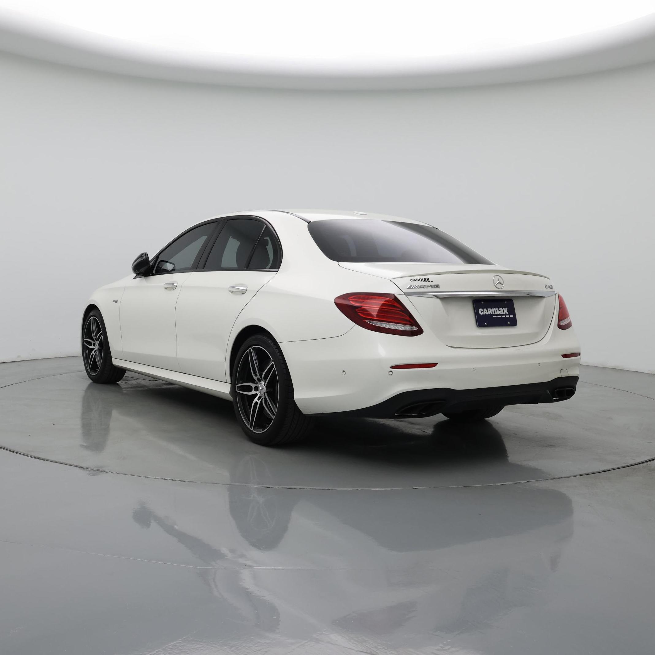 Thumbnail: 2018 Mercedes-Benz E-Class - 2