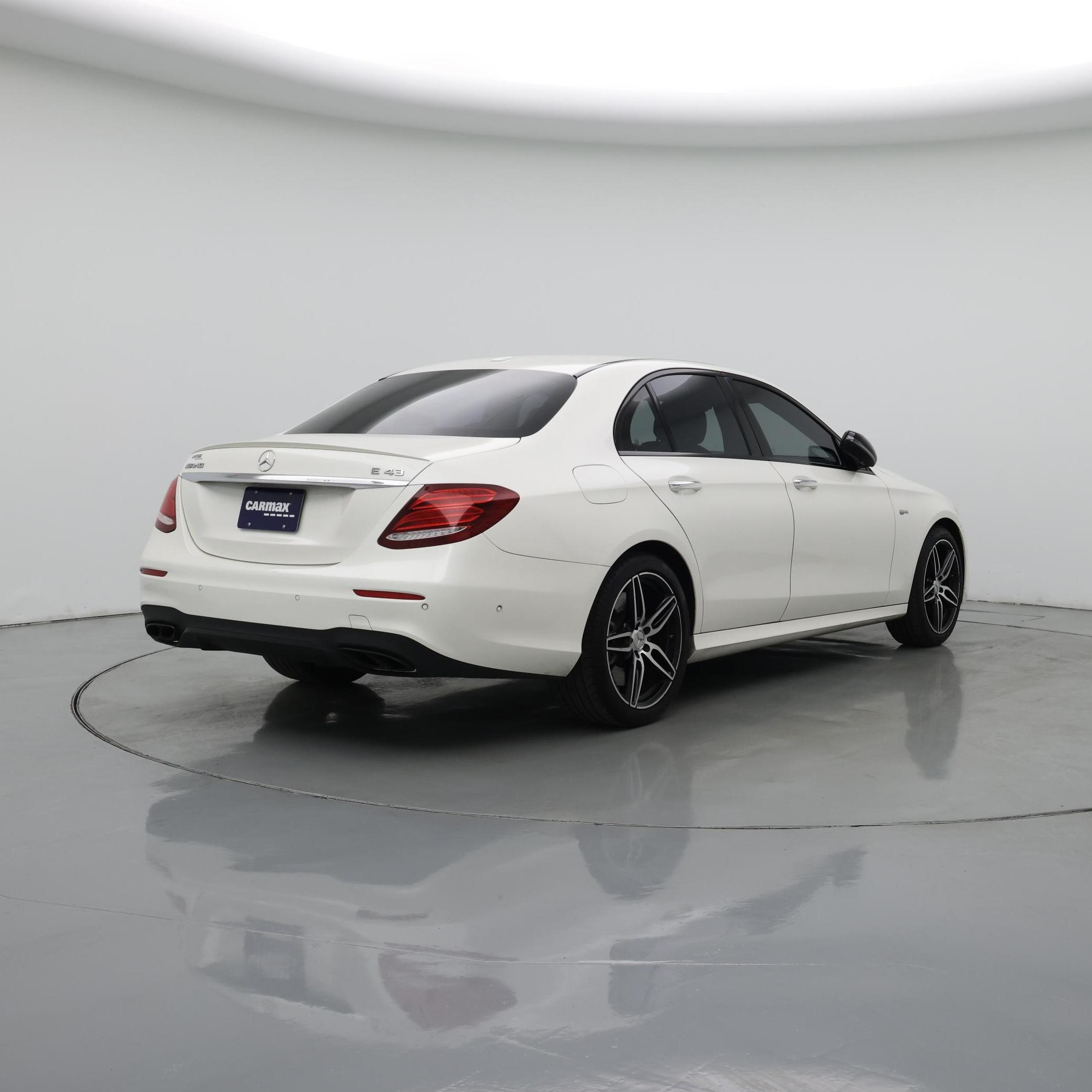 Thumbnail: 2018 Mercedes-Benz E-Class - 8