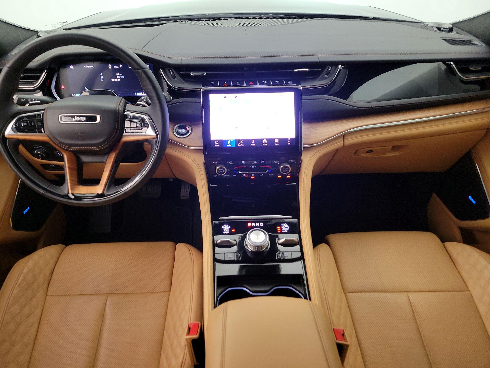 Thumbnail: 2025 Jeep Grand Cherokee - 9