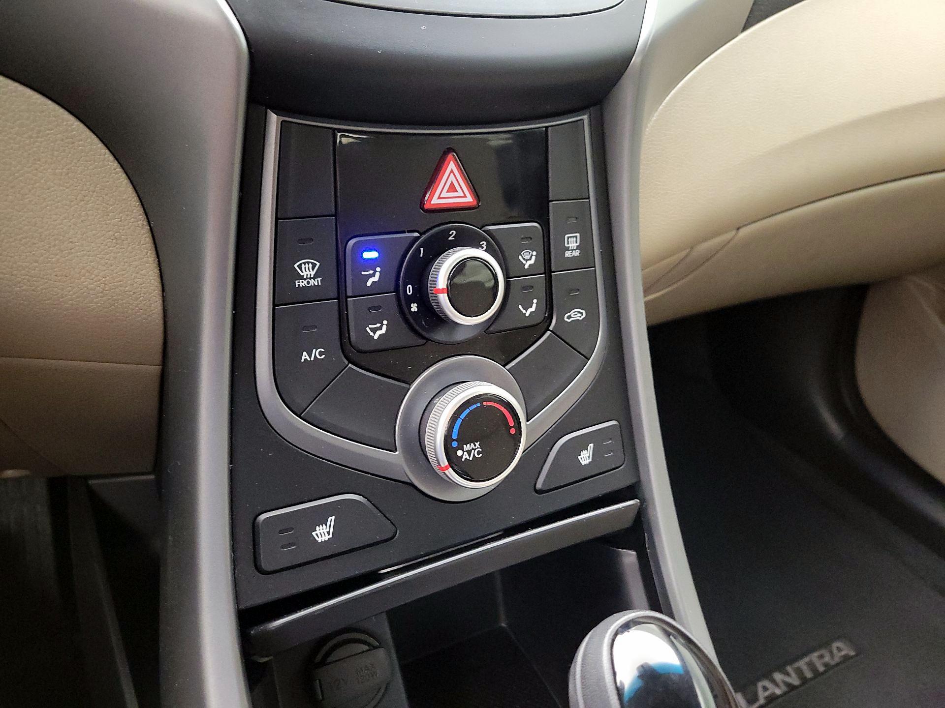 Thumbnail: 2014 Hyundai Elantra - 16