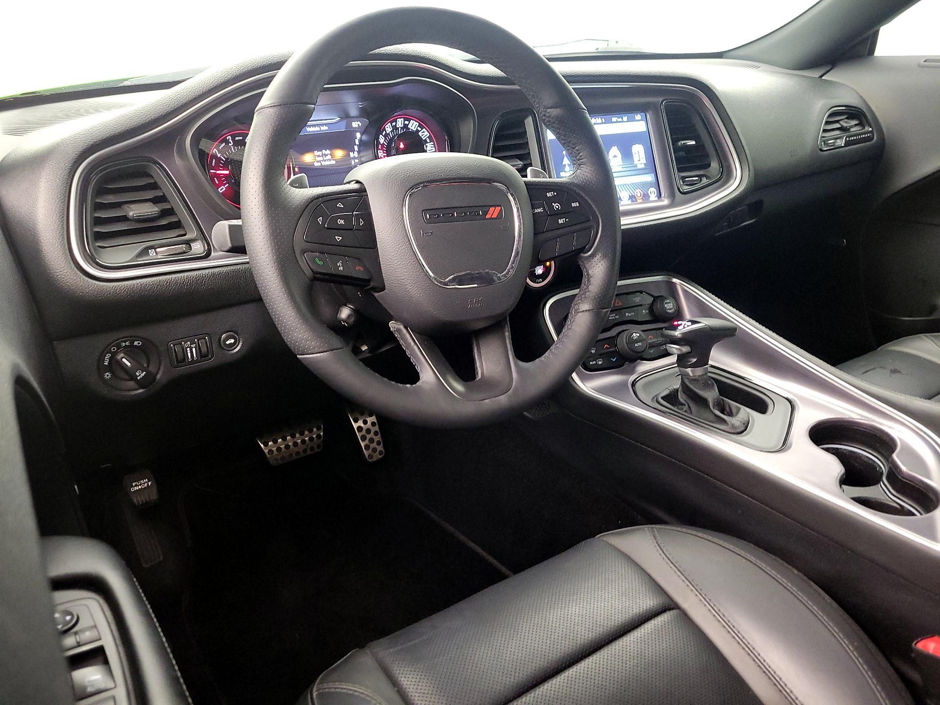 Thumbnail: 2017 Dodge Challenger - 9