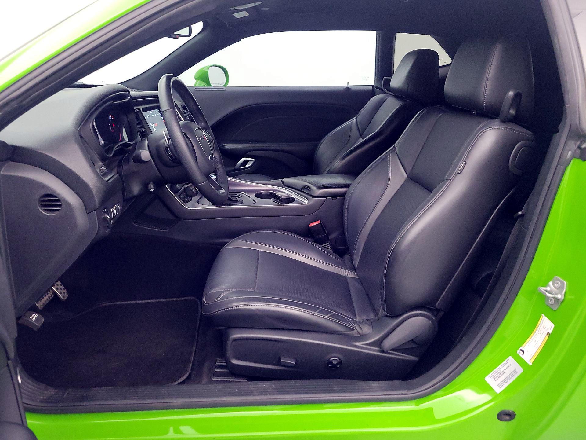 Thumbnail: 2017 Dodge Challenger - 11