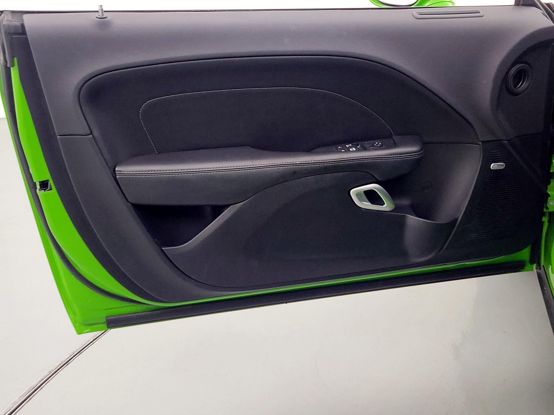 Thumbnail: 2017 Dodge Challenger - 12