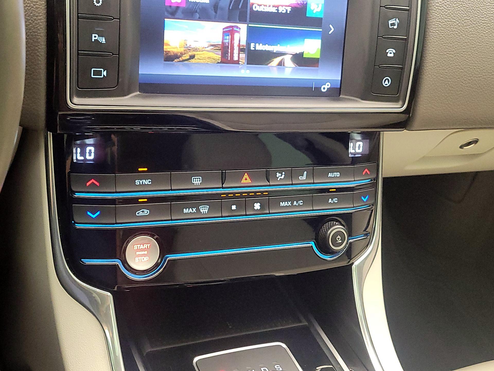 Thumbnail: 2017 Jaguar XE - 16