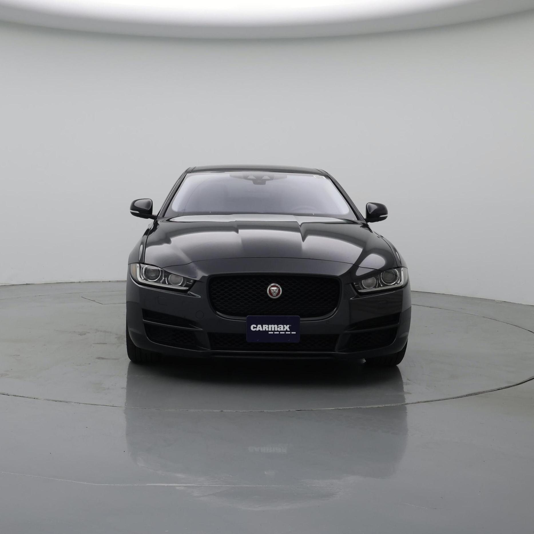 Thumbnail: 2017 Jaguar XE - 5
