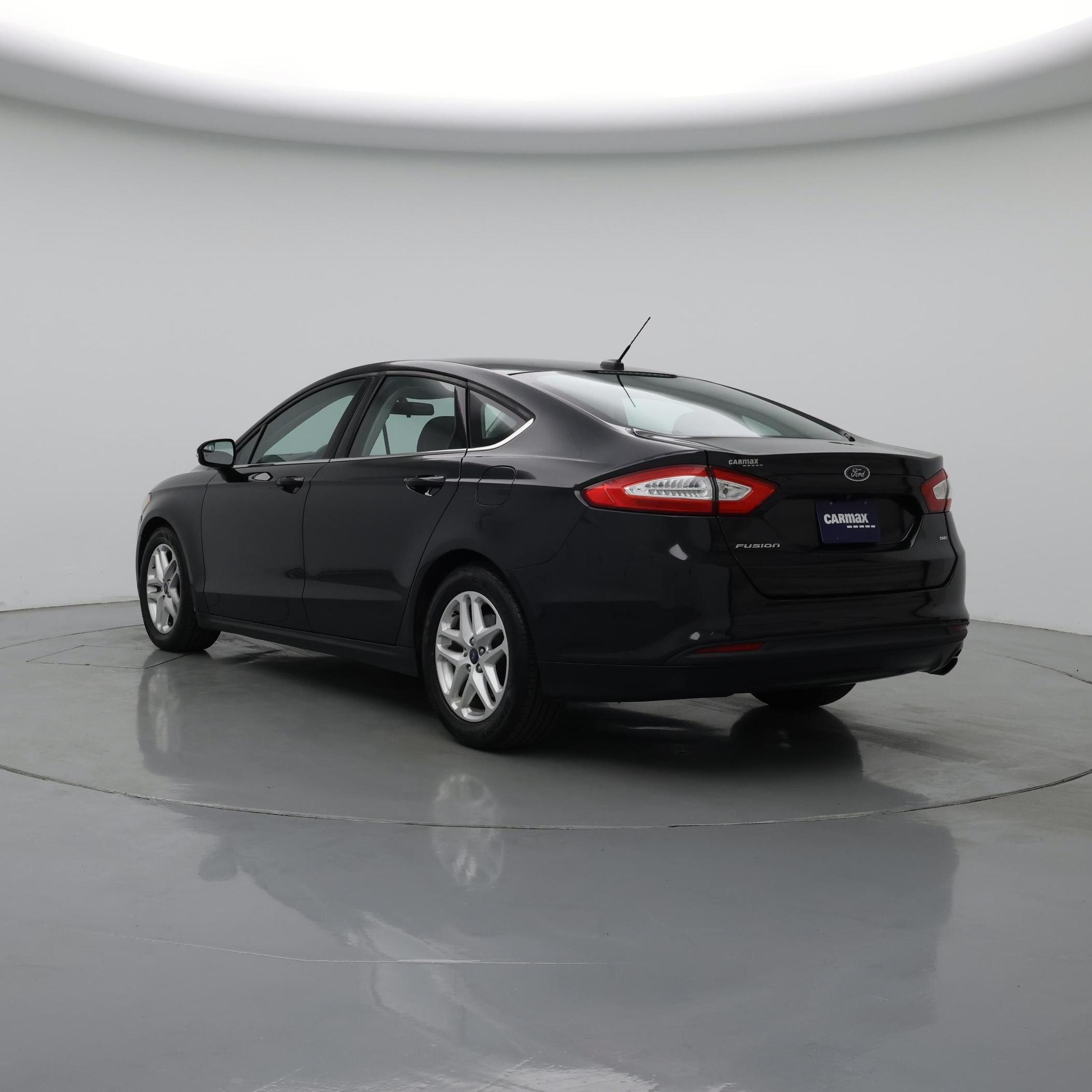 Thumbnail: 2015 Ford Fusion - 2