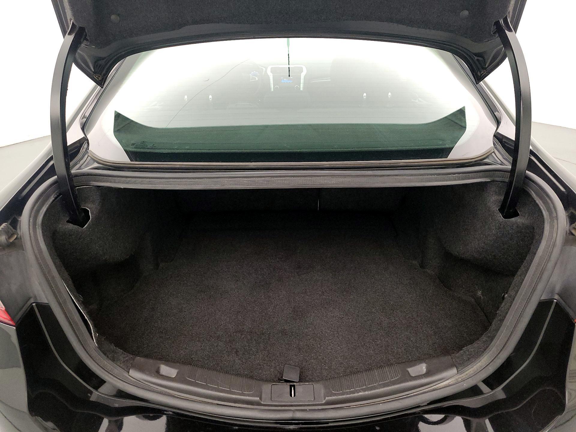 Thumbnail: 2015 Ford Fusion - 20