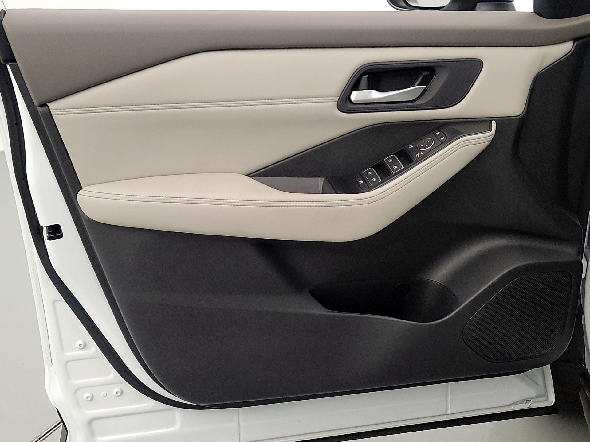 Thumbnail: 2025 Nissan Rogue - 12