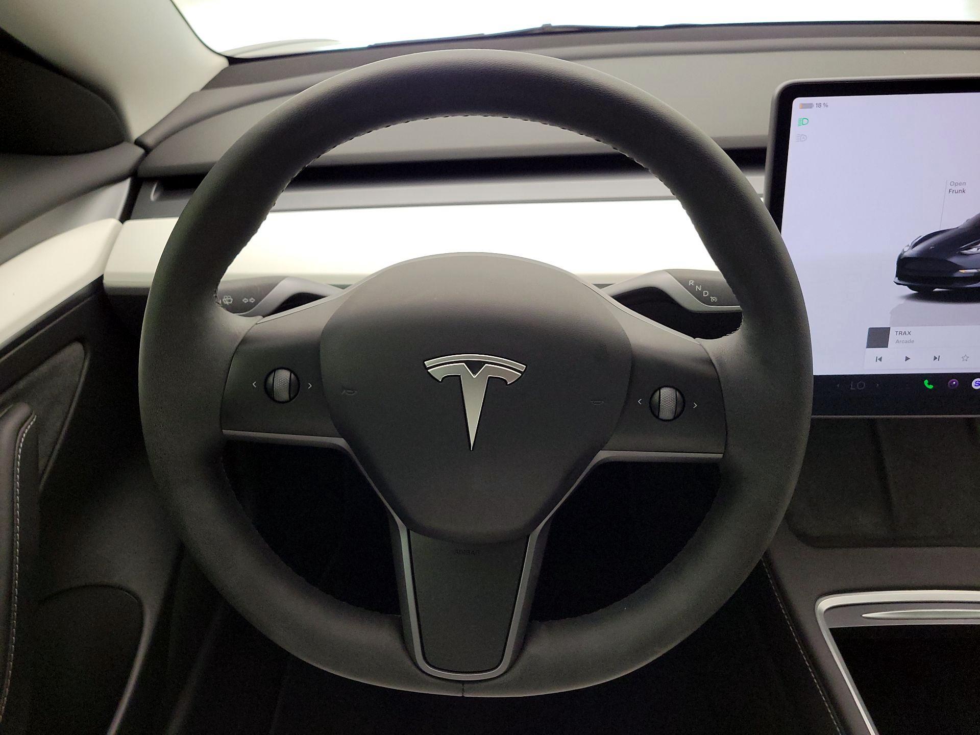 Thumbnail: 2023 Tesla Model 3 - 10