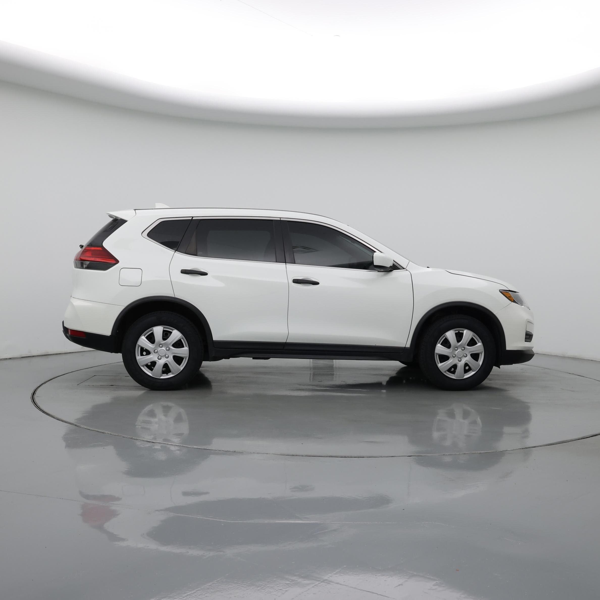 Thumbnail: 2017 Nissan Rogue - 7