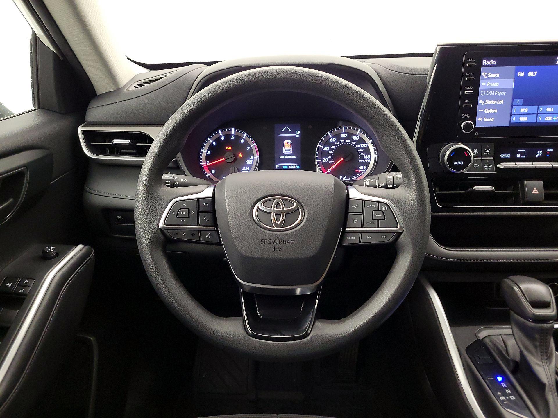 Thumbnail: 2021 Toyota Highlander - 10