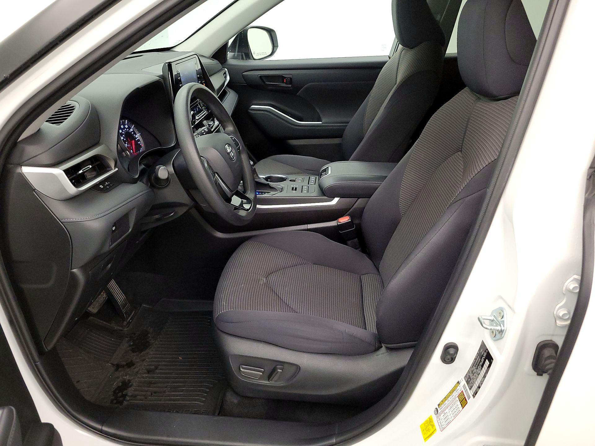 Thumbnail: 2021 Toyota Highlander - 11