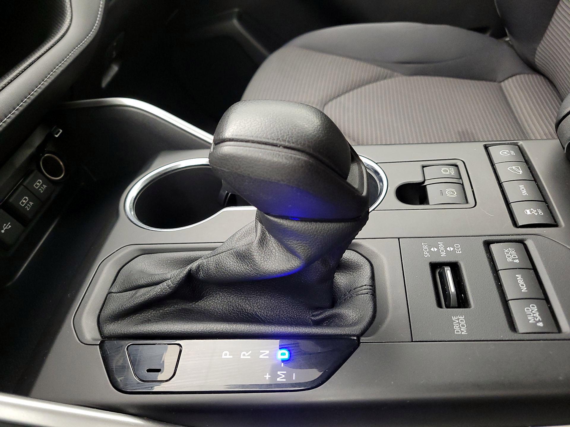 Thumbnail: 2021 Toyota Highlander - 17