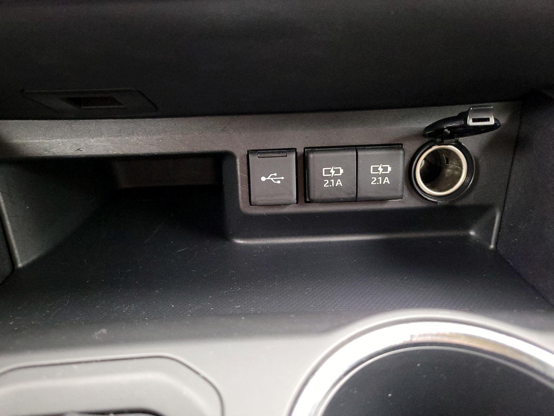 Thumbnail: 2021 Toyota Highlander - 18