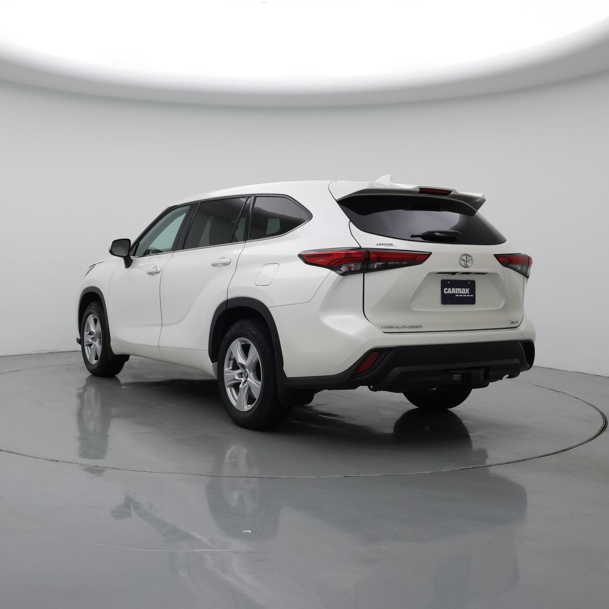 Thumbnail: 2021 Toyota Highlander - 2