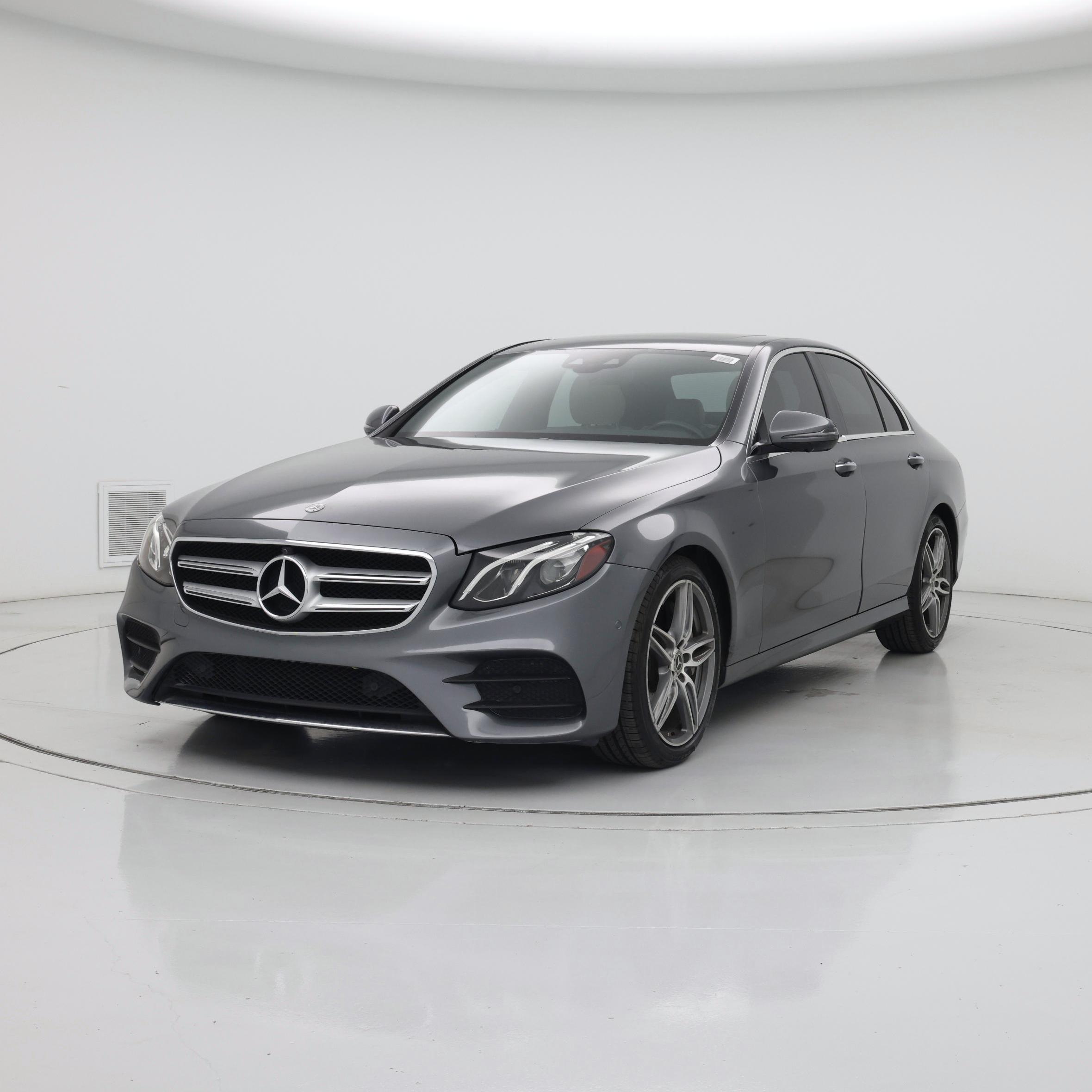 Thumbnail: 2019 Mercedes-Benz E-Class - 4