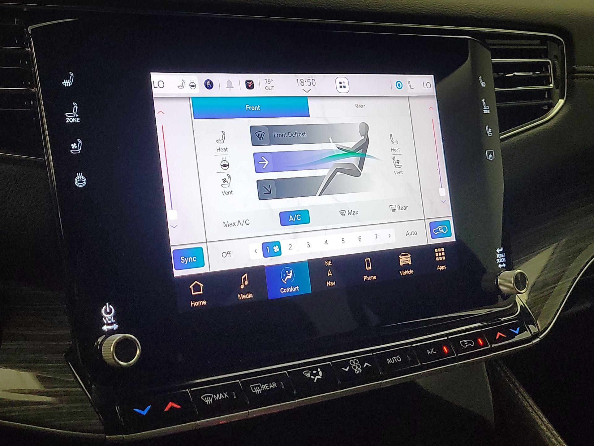 Thumbnail: 2022 Jeep Wagoneer - 17