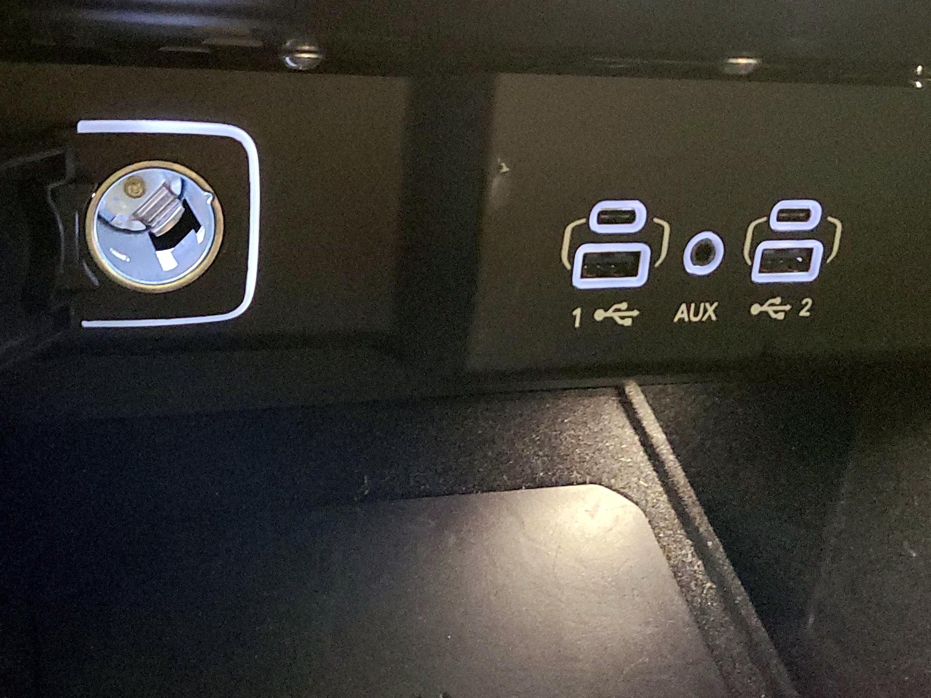 Thumbnail: 2022 Jeep Wagoneer - 19