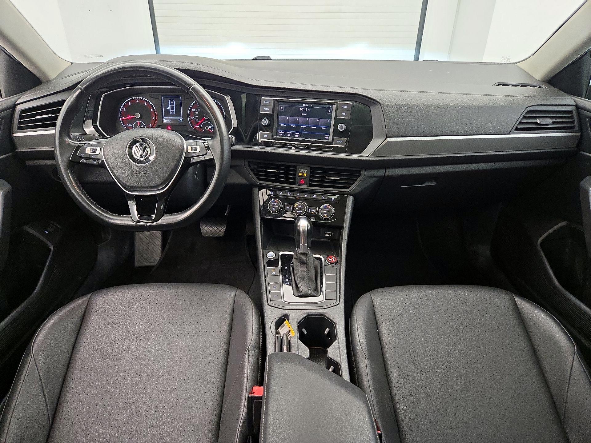 Thumbnail: 2019 Volkswagen Jetta - 9