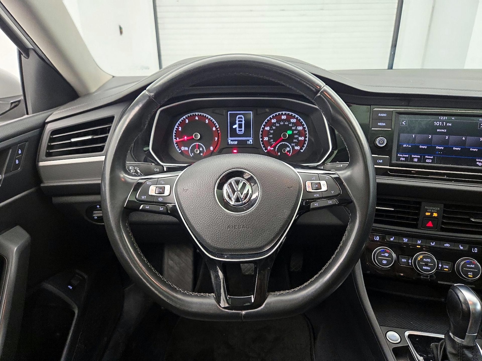 2019 Volkswagen Jetta SE - Photo 11