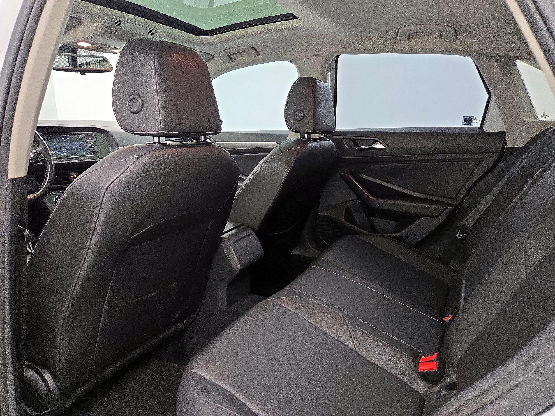 Thumbnail: 2019 Volkswagen Jetta - 20