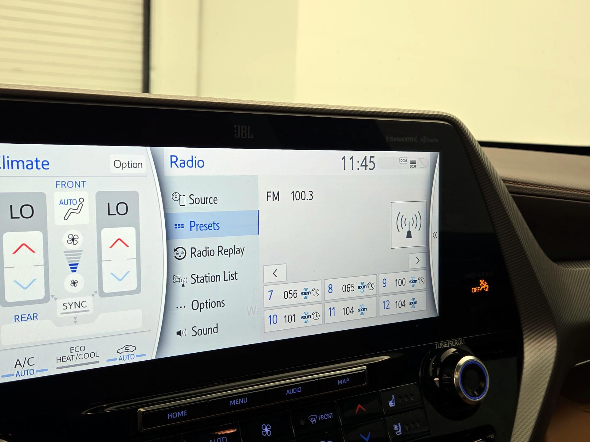 Thumbnail: 2021 Toyota Highlander - 16