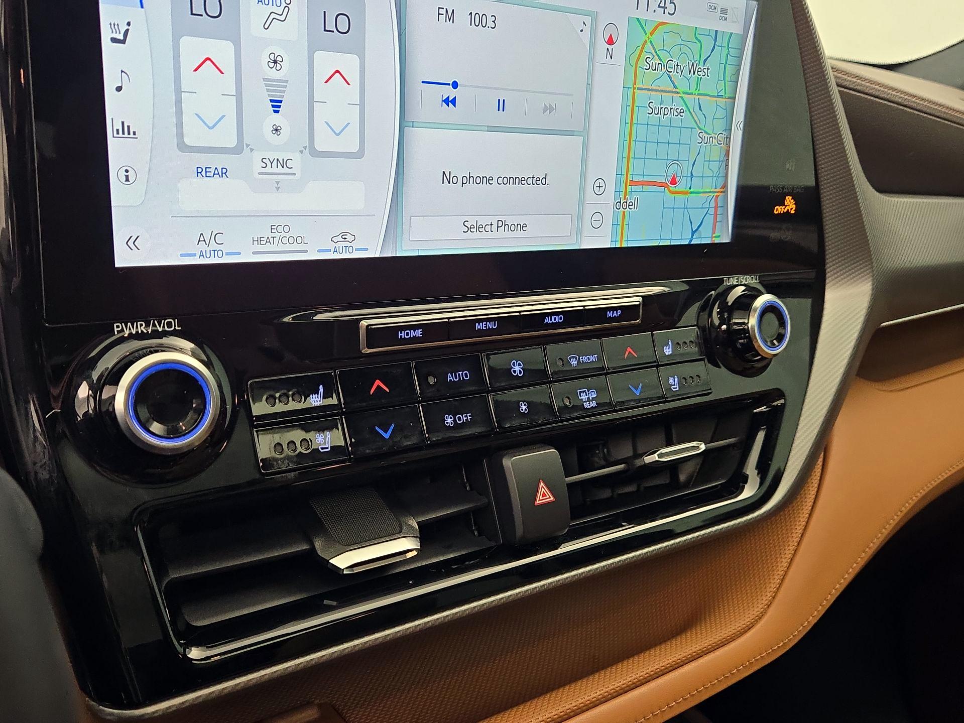 Thumbnail: 2021 Toyota Highlander - 17