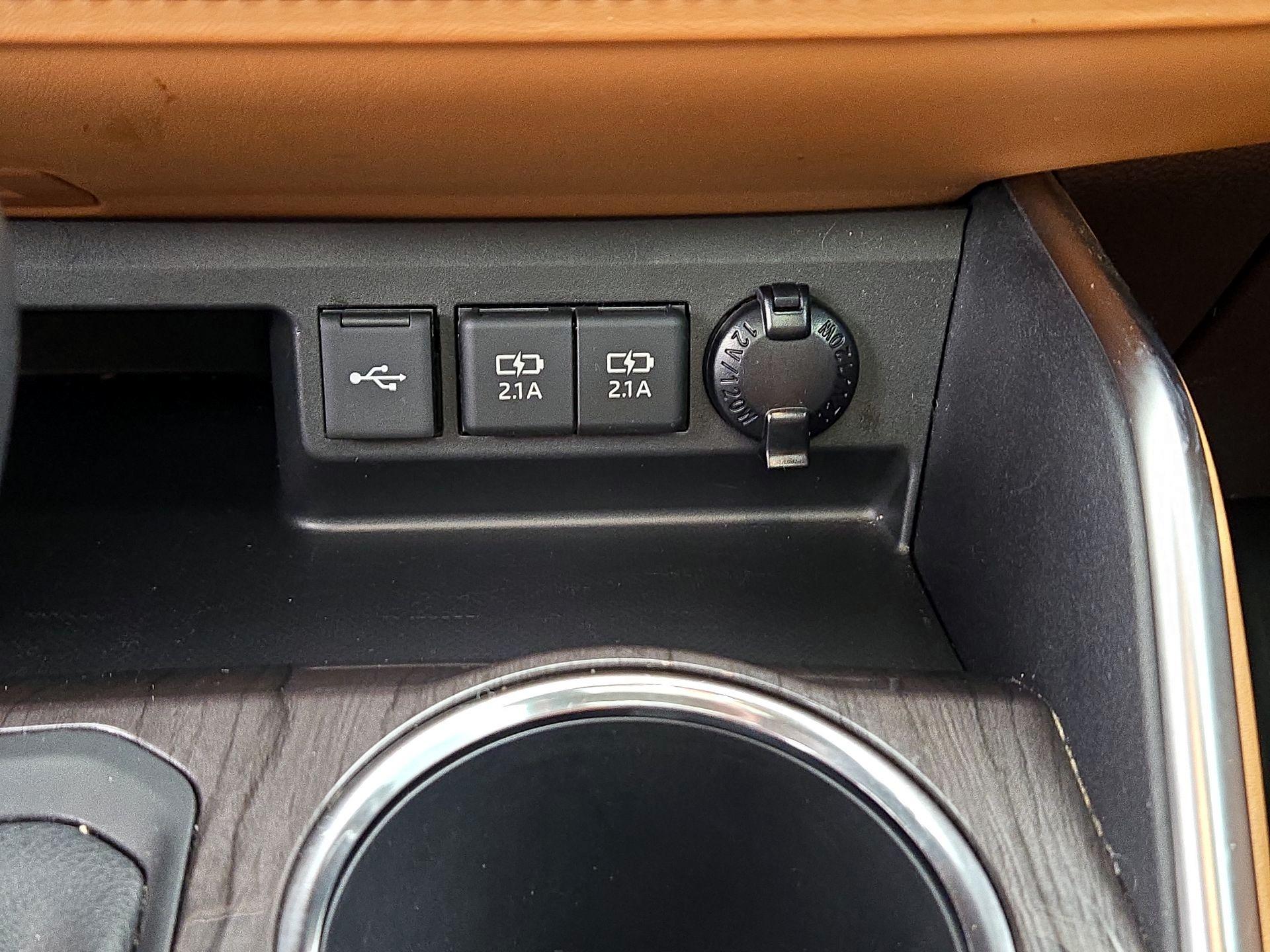 Thumbnail: 2021 Toyota Highlander - 19