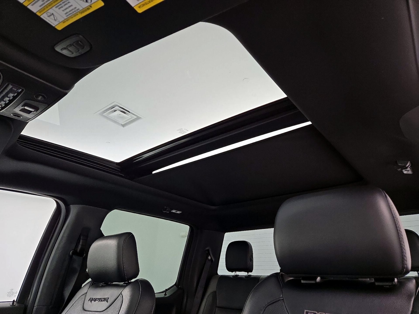 2018 Ford F-150 Raptor - Photo 21
