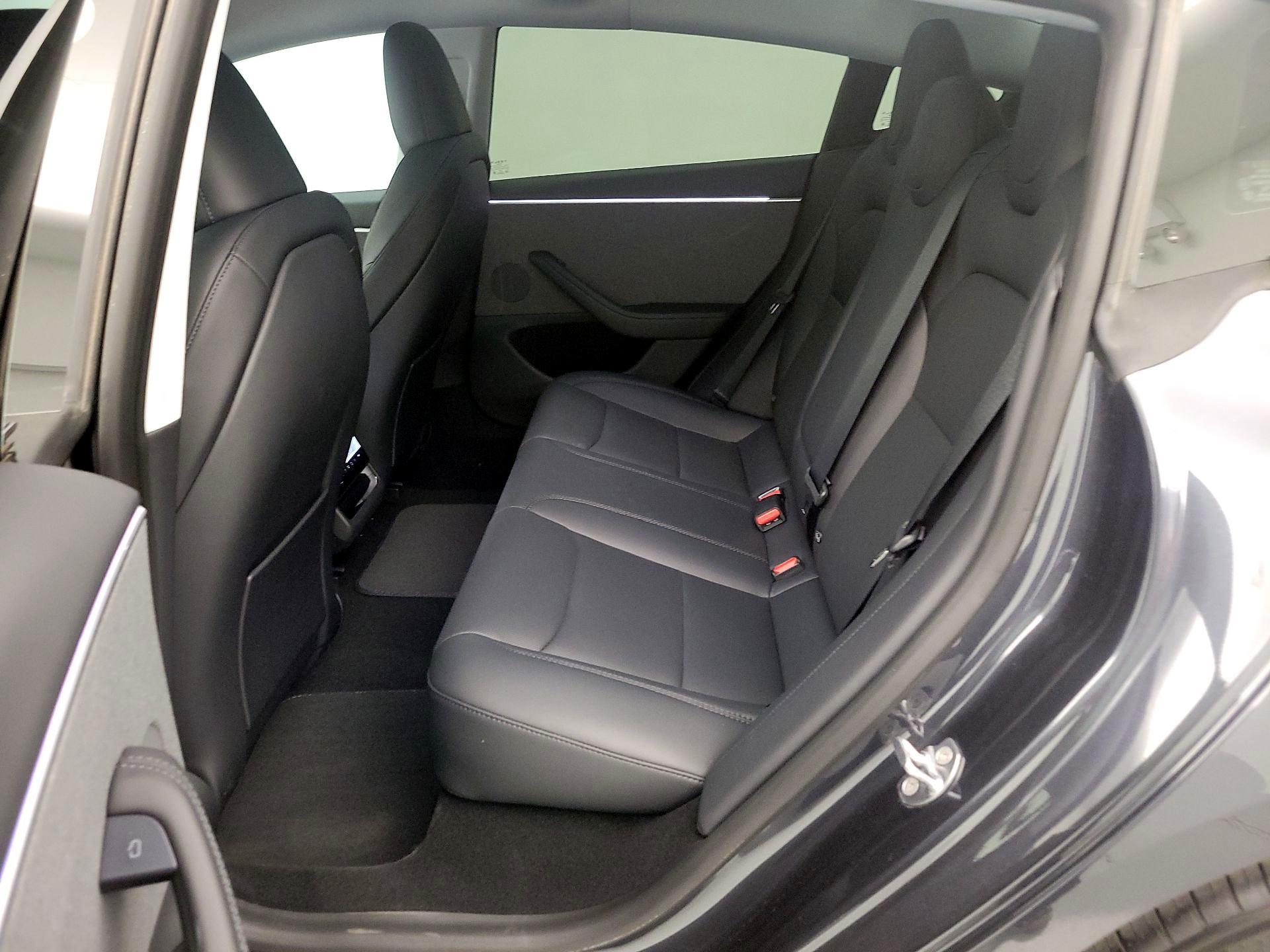 Thumbnail: 2025 Tesla Model 3 - 18