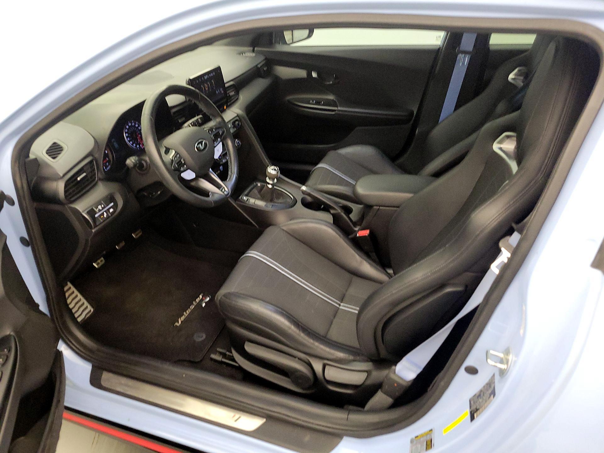 Thumbnail: 2022 Hyundai Veloster - 11