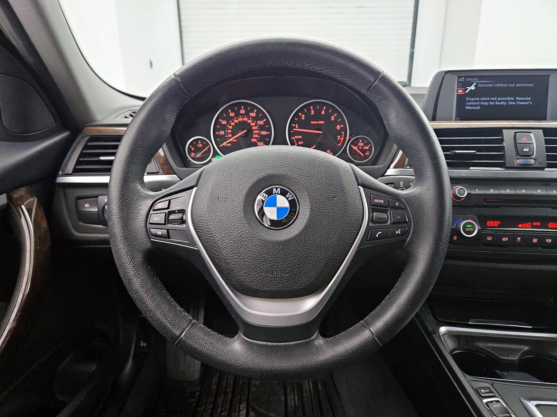 Thumbnail: 2015 BMW 3 Series - 10