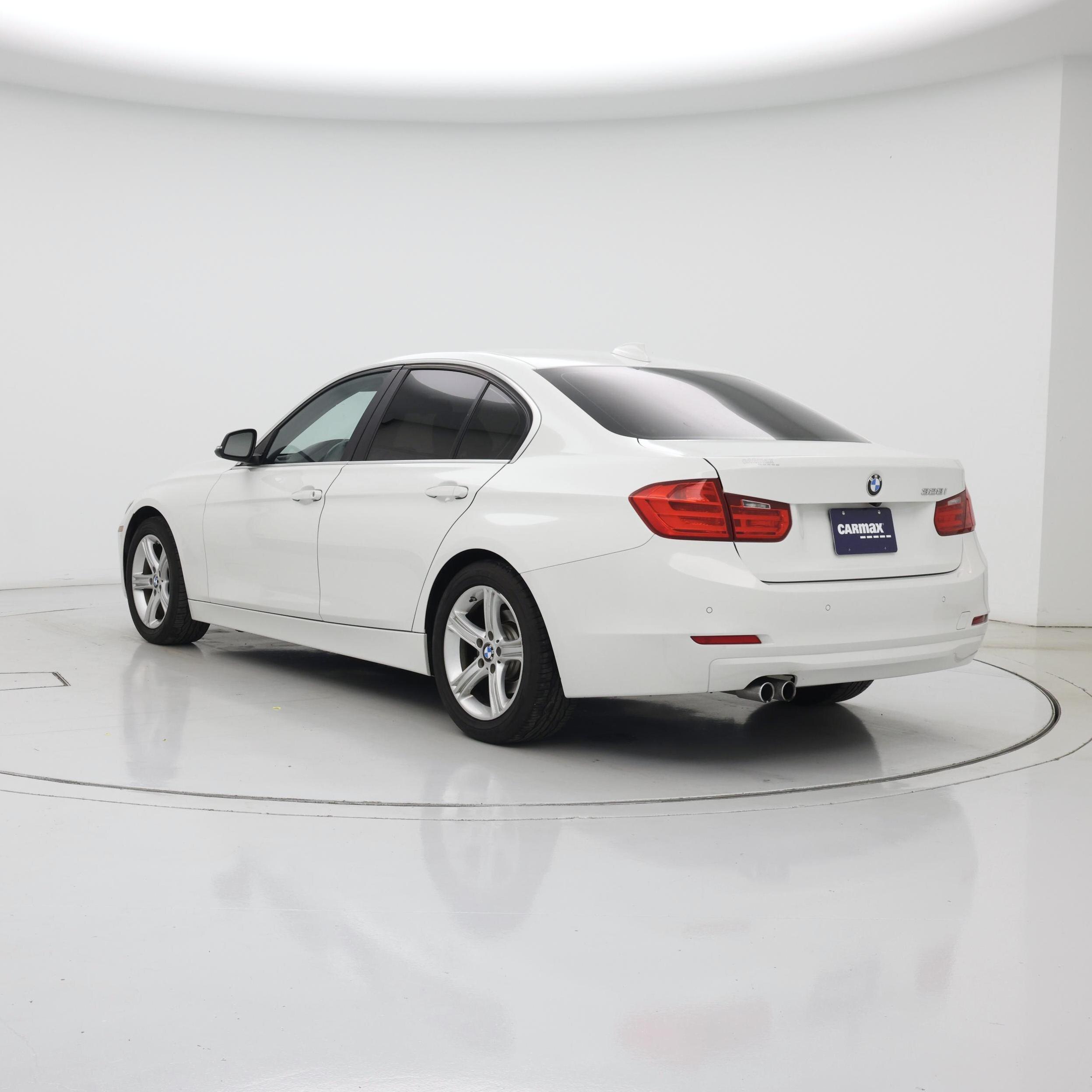 Thumbnail: 2015 BMW 3 Series - 2
